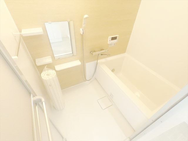 バス・シャワールーム　追い炊き機能付きの浴室