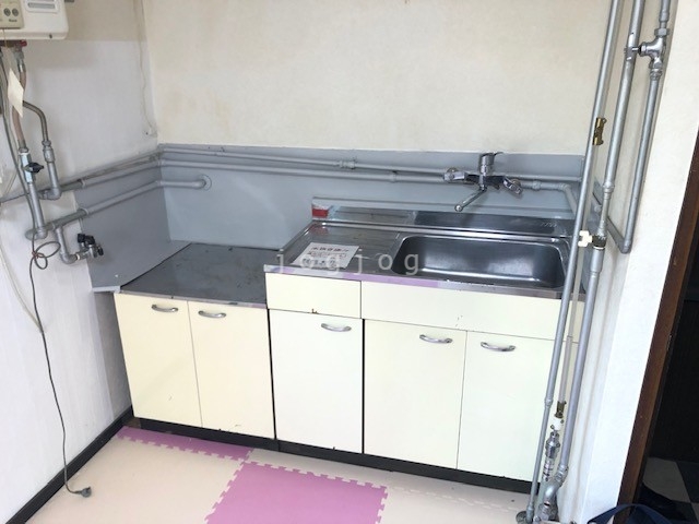 【柴田マンションのキッチン】