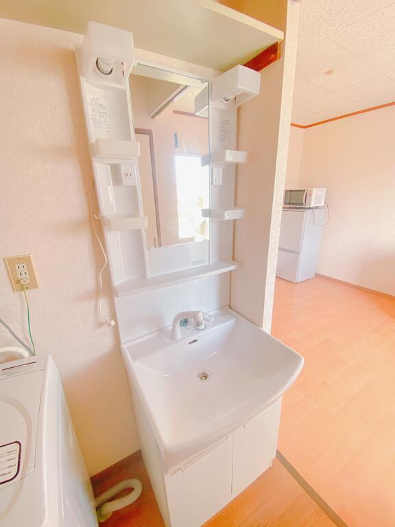 洗面設備　歯磨きは、台所ではなく洗面で♪