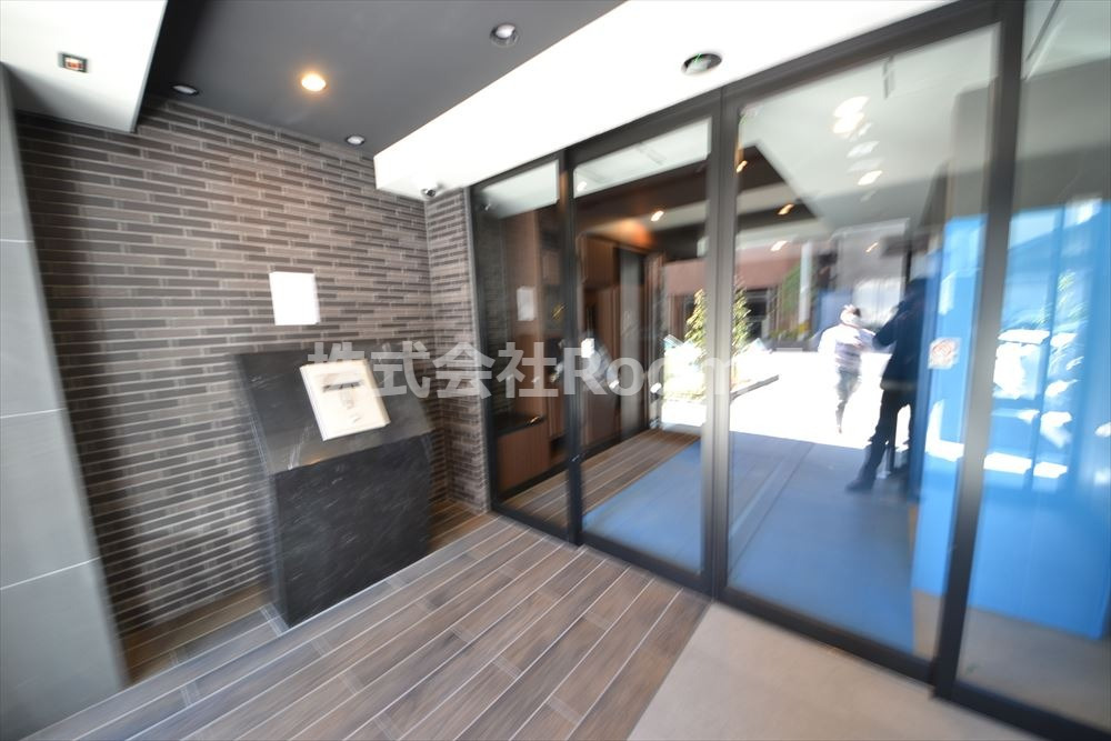 エントランス　清潔なエントランスです