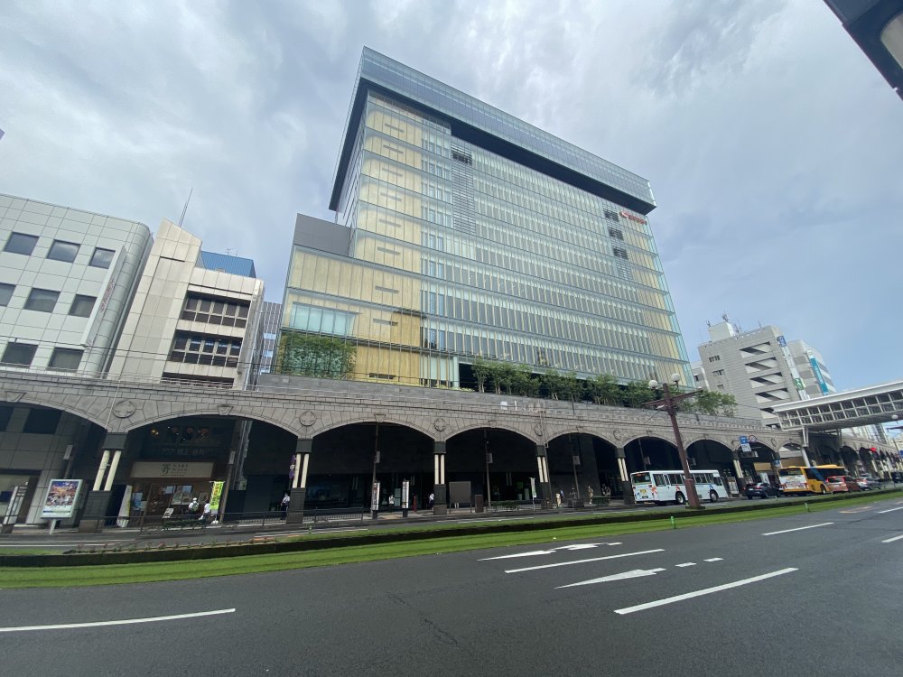 ショッピングセンター　よかど鹿児島（ショッピングセンター）まで392m