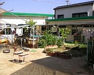 幼稚園・保育園　尼崎市立富松保育所（幼稚園・保育園）まで424m