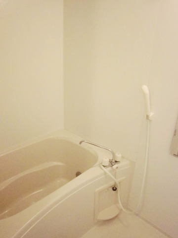 バス・シャワールーム　追い焚き機能付きです！