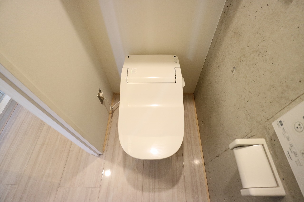 鹿児島市電谷山線 甲東中学校前駅 徒歩5分 10階建 築24年のトイレ写真