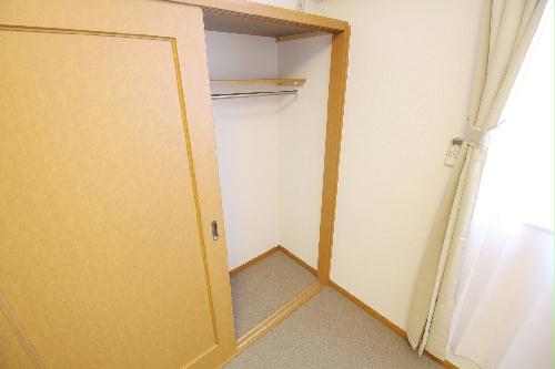 収納　大切な洋服を収納するのに欠かせないクローゼットを完備！