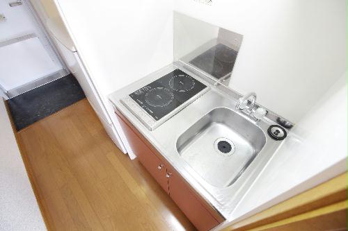 キッチン　２口コンロのラジエントヒーターはお手入れ簡単♪