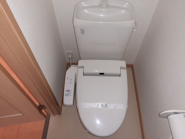 【トレフル　Ａのトイレ】