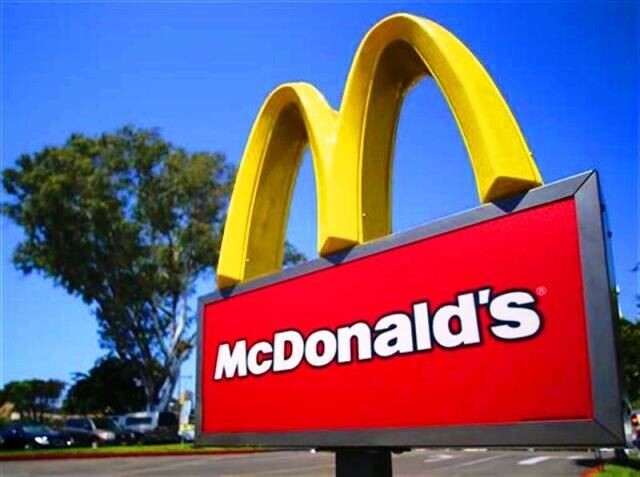 飲食店　マクドナルド平成通り宇都宮店（飲食店）まで508m