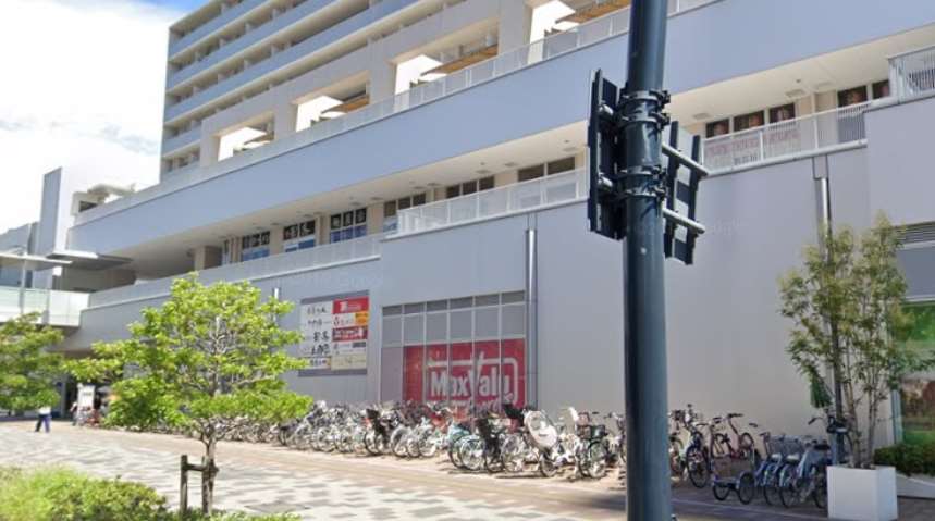 スーパー　マックスバリュエクスプレス広島駅北口店（スーパー）まで371m