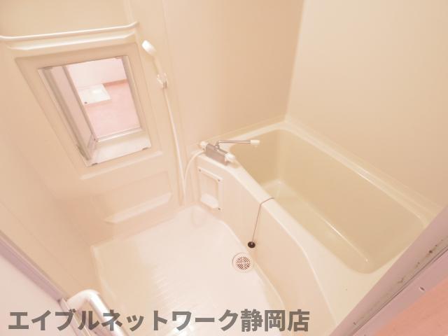 バス・シャワールーム　きれいなお風呂です