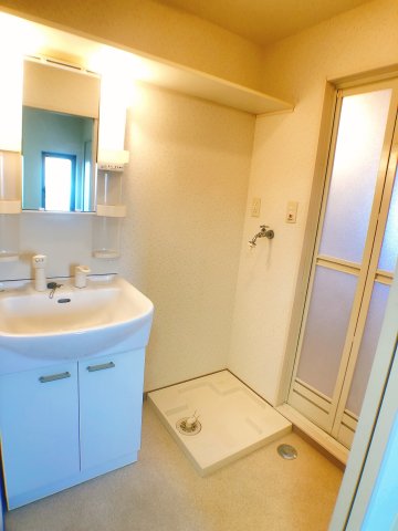 洗面設備　洗面脱衣スペース★写真は205号室の写真です★