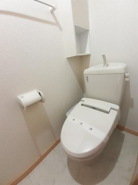 【松江市国屋町のアパートのトイレ】