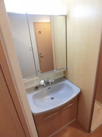 洗面設備　詳細は、RISUMO江坂本店→06-6155-7137まで♪