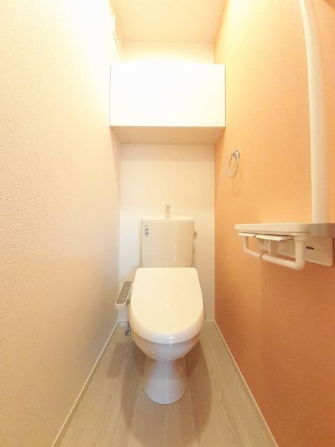 【コリエンテ　IIのトイレ】