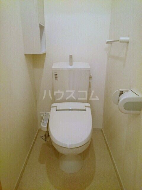 【丸亀市綾歌町富熊のアパートのトイレ】