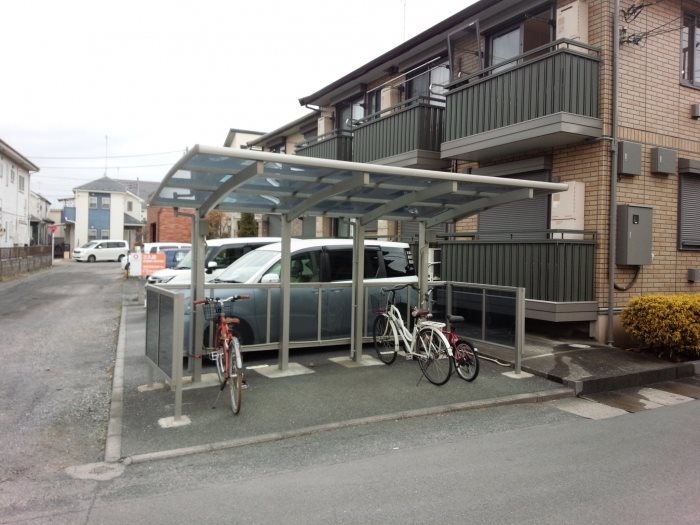 その他共有部分　屋根付きの駐輪場です。
