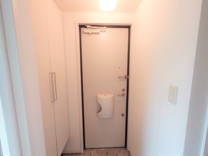 玄関　シューズボックス完備の玄関です。