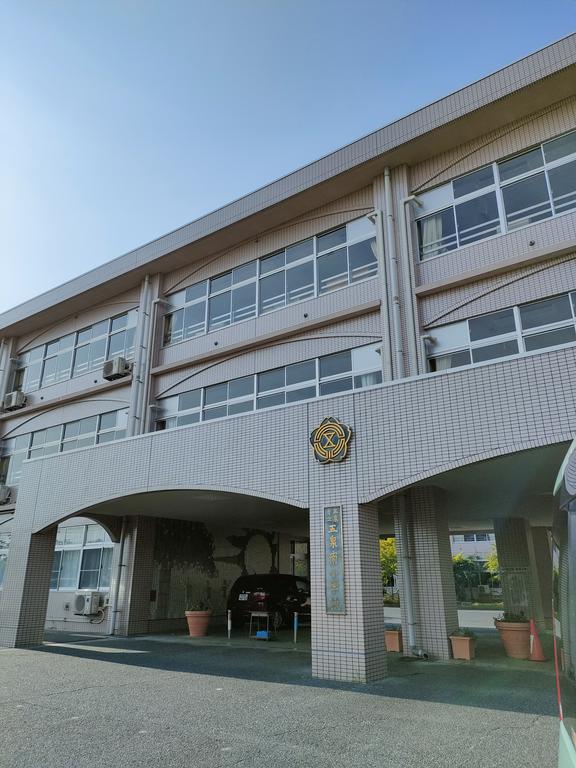 小学校　五泉市立五泉南小学校（小学校）まで750m