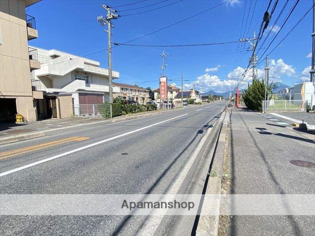 その他　前面道路（その他）まで0m