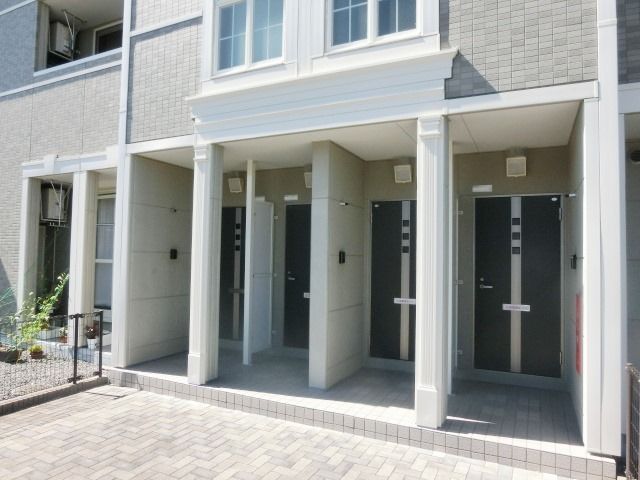 エントランス　建物入り口部分です