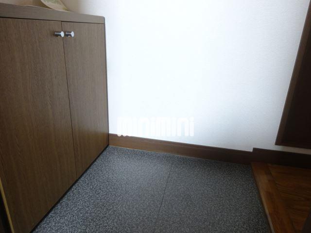 玄関　玄関です。