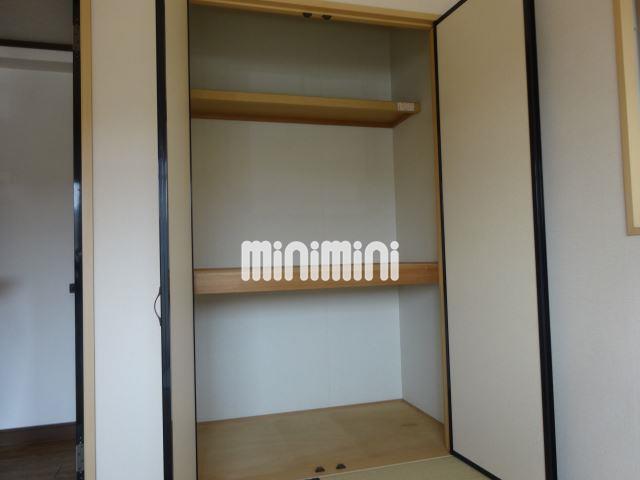 収納　用途にあわせて収納できます。