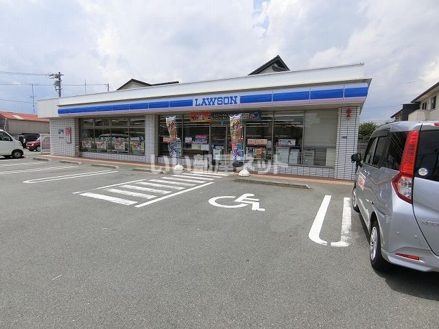 コンビニ　ローソン津高茶屋７丁目店（コンビニ）まで1076m