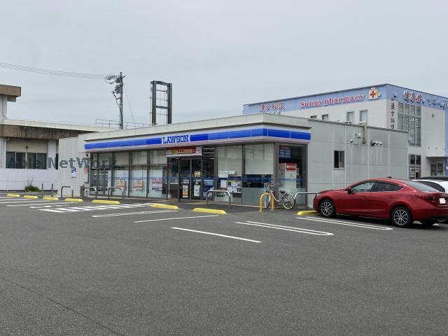 ドラックストア　ローソン鈴鹿白子四丁目店（ドラッグストア）まで277m