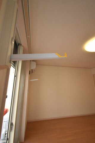 その他設備　室内物干し