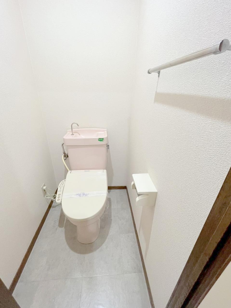 トイレ　ウォシュレット付きトイレ