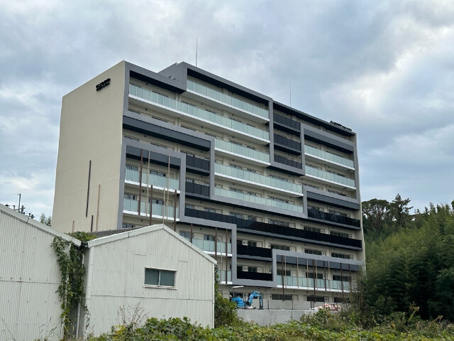 【福岡市博多区東平尾のマンションの建物外観】