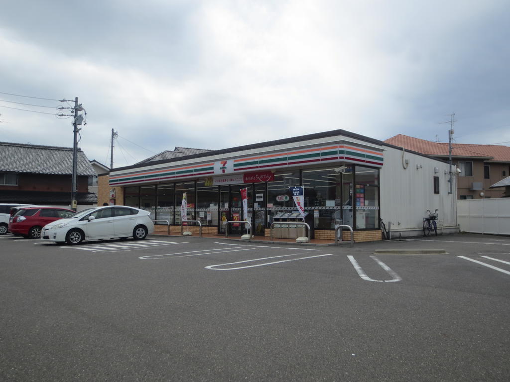 コンビニ　セブンイレブン一宮今伊勢町馬寄店（コンビニ）まで412m