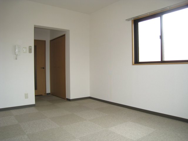 セキュリティ　同物件、別号室のものです。