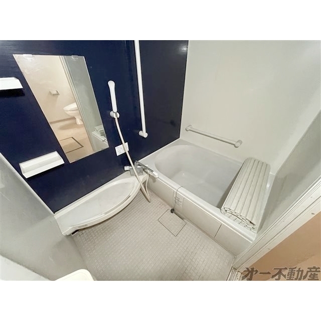 バス・シャワールーム　バスルーム