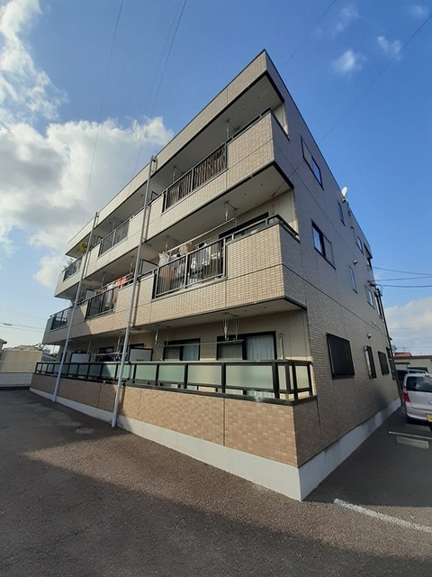 建物外観　ウイングイースト