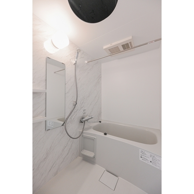 バス・シャワールーム　浴室乾燥付き