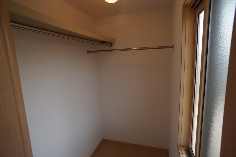 収納　ウォークインクローゼット