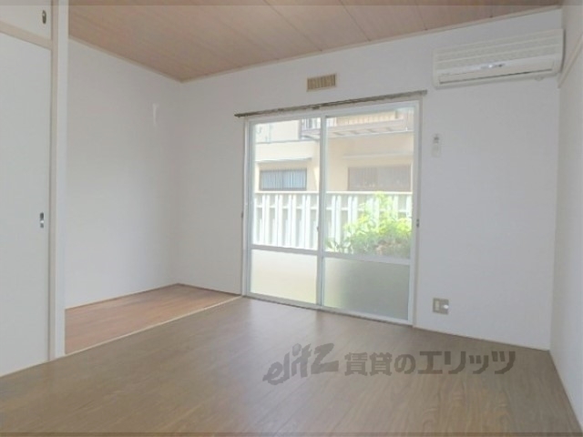 居室・リビング　洋室