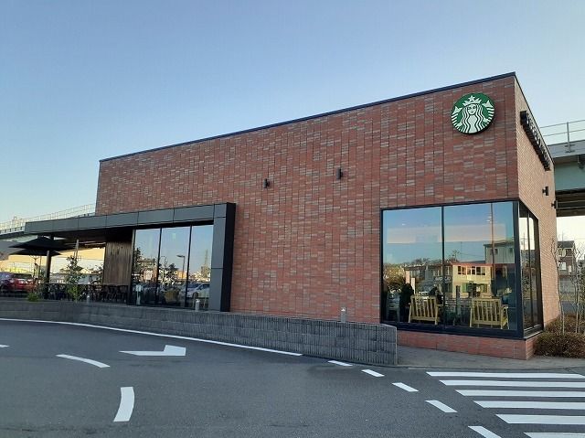 飲食店　スターバックス（飲食店）まで450m