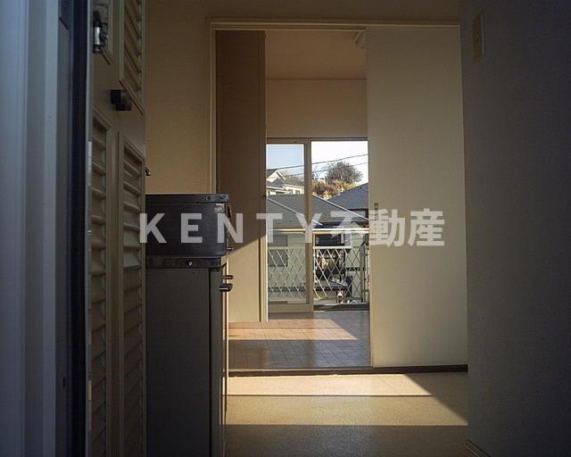 居室・リビング　こちらのリビングで趣味の時間をお楽しみください