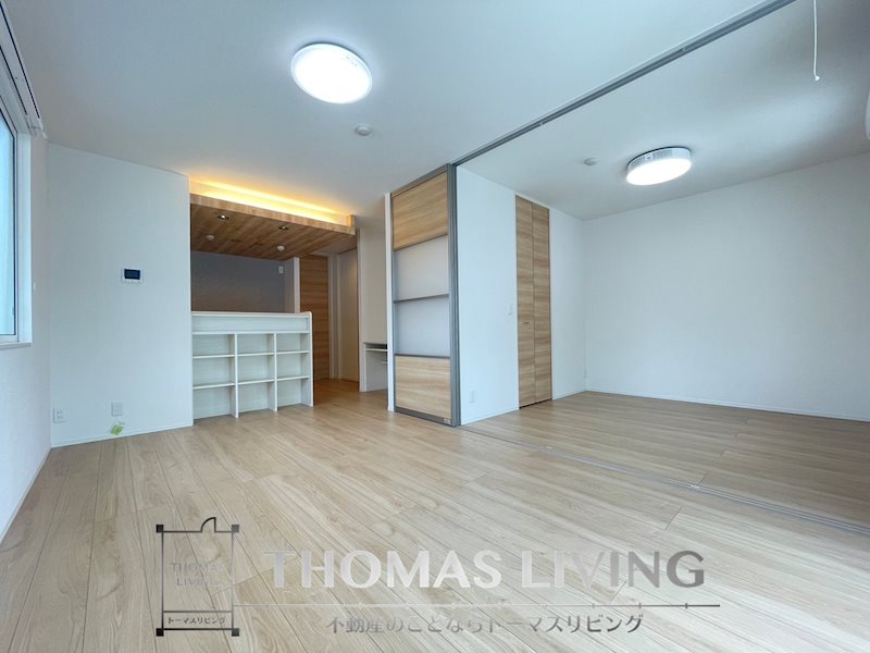 居室・リビング　建築中の為、類似物件の写真でご参考下さい。