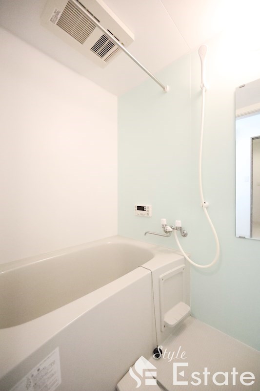 バス・シャワールーム　バスルーム