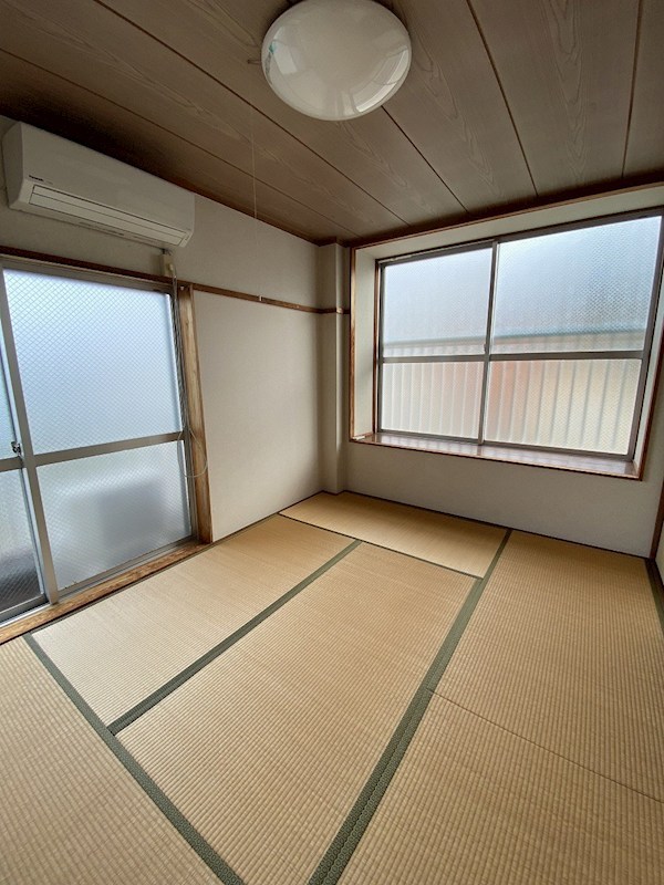 居室・リビング　反転別室参考写真