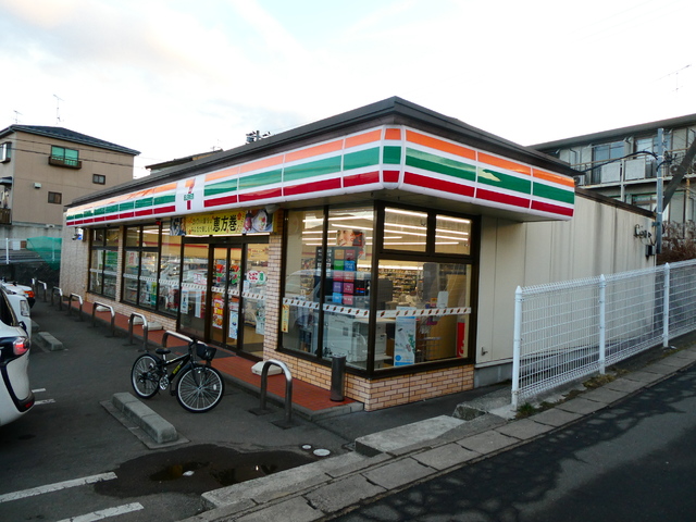 コンビニ　セブンイレブン荒巻神明町店（コンビニ）まで250m