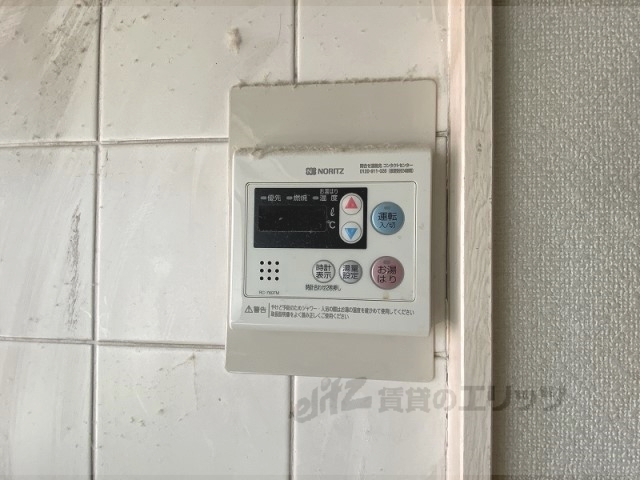 その他設備　給湯器リモコン
