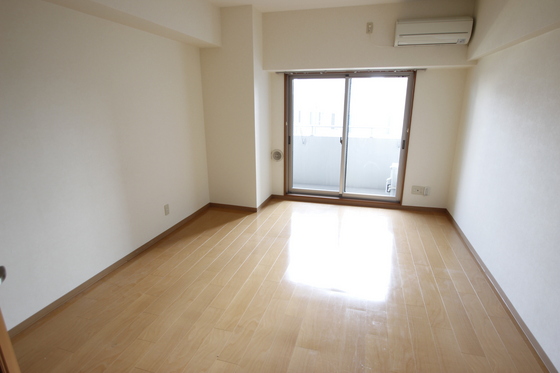 居室・リビング　※別部屋の写真です