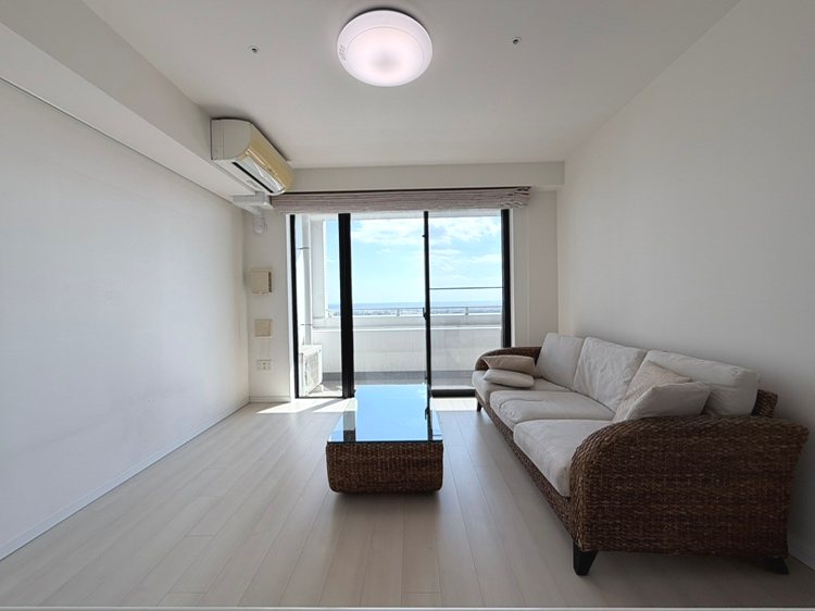 居室・リビング　※家具・家財は付属いたしません。