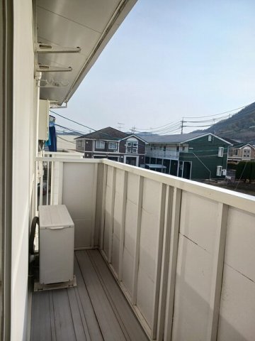 バルコニー　陽当たり良好なバルコニーです