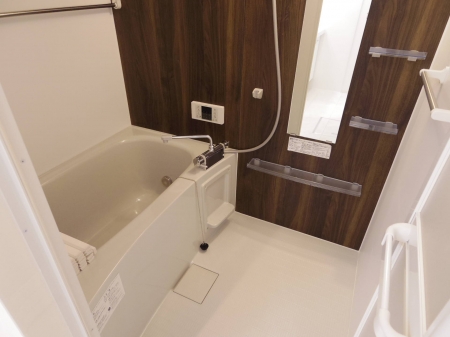 バス・シャワールーム　一日の疲れを癒してください