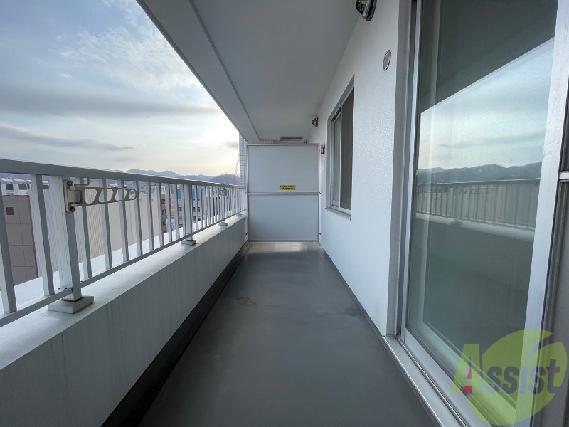 バルコニー　バルコニーが付いていますので一息ついてみてはいかがですか。